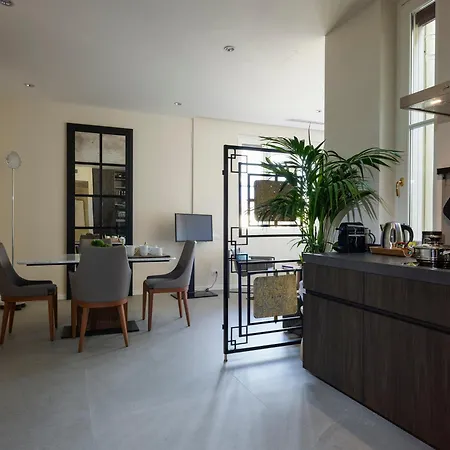 Premiere Ponte Vecchio 7 Floor Apartment